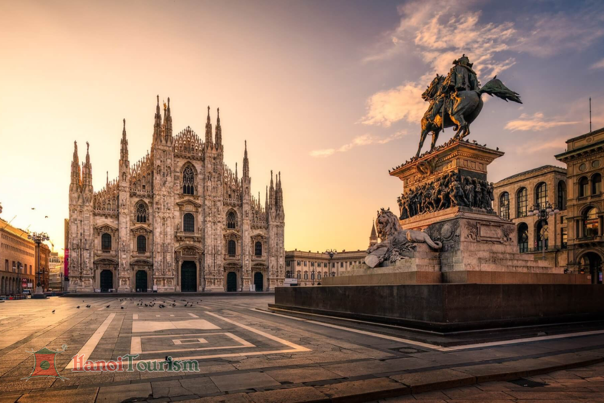 Quảng trường Piazza del Duomo - Milan - Ý