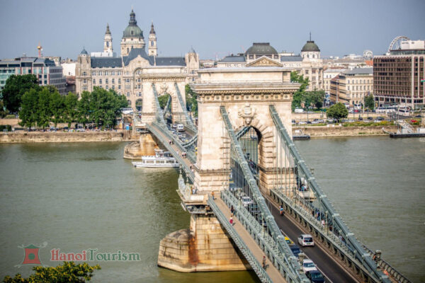 Cầu Xích (Széchenyi Chain Bridge) – Budapest- Hungary
