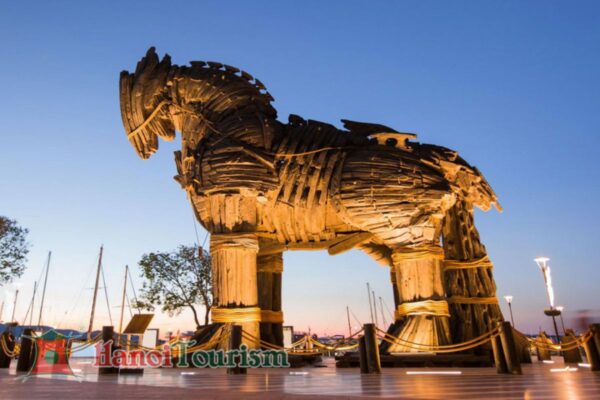 mô hình con ngựa thành Troy - Thổ Nhĩ Kỳ